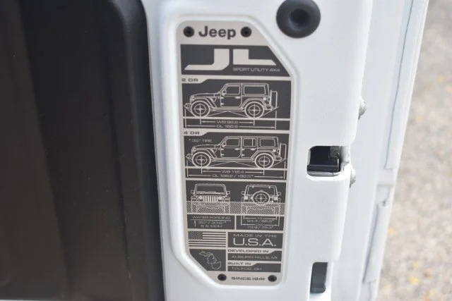 Used 2023 White Jeep Sahara 4xe image 16