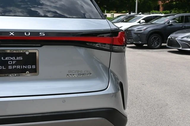 Certified Used 2023 IRIDIUM Lexus 350 image 8