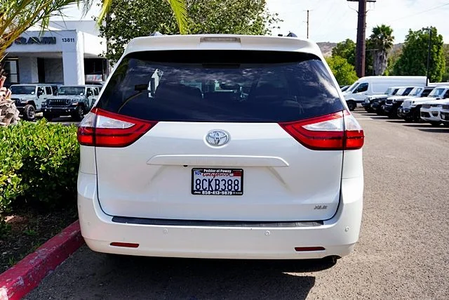 Used 2015 White Toyota XLE image 8