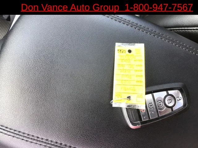 Used 2023 Black Ford SEL image 29
