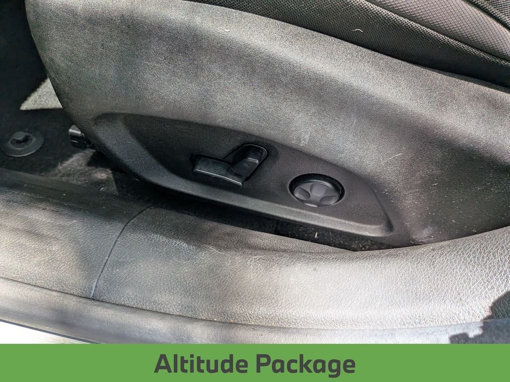 Used 2020 Gray Jeep Latitude image 14