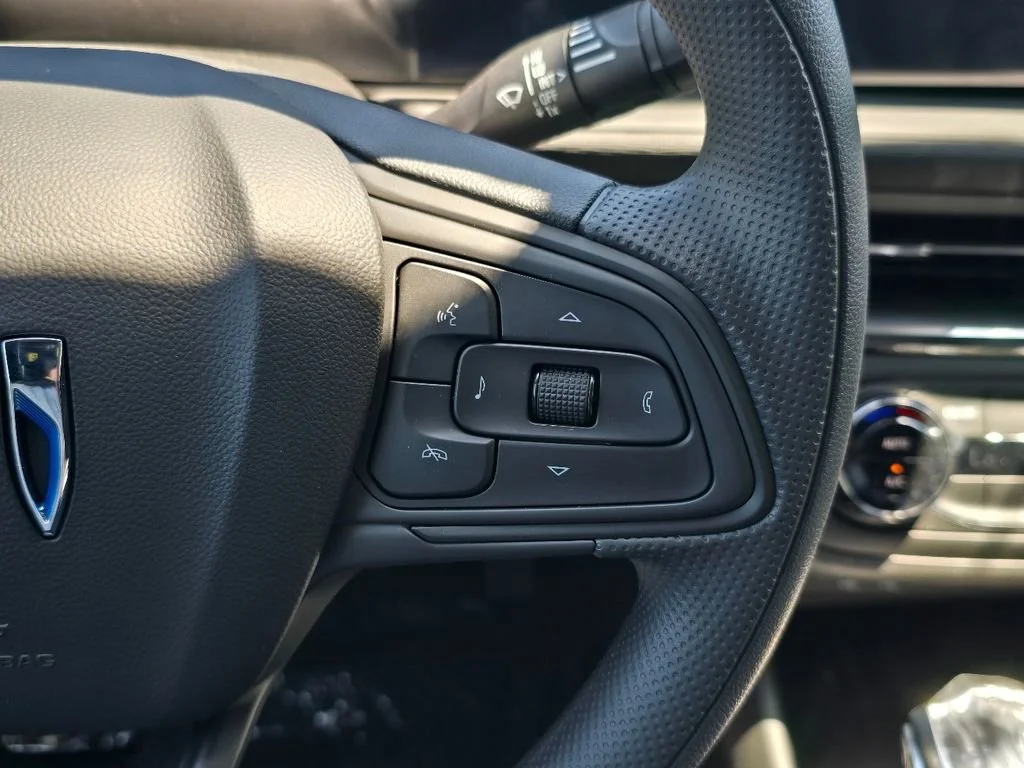 New 2026 Summit White Buick Preferred image 18