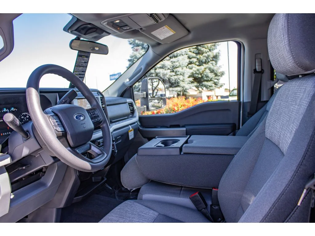 New 2026 OXFORD WHITE Ford XLT image 29