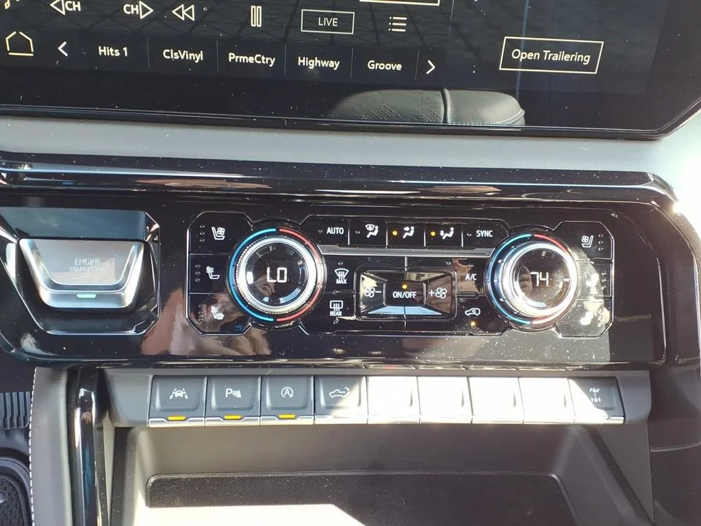 2025 GMC Sierra 1500 AT4X - Photo 23