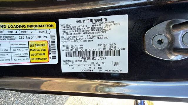 Used 2024 Gray Ford EcoBoost Premium image 28