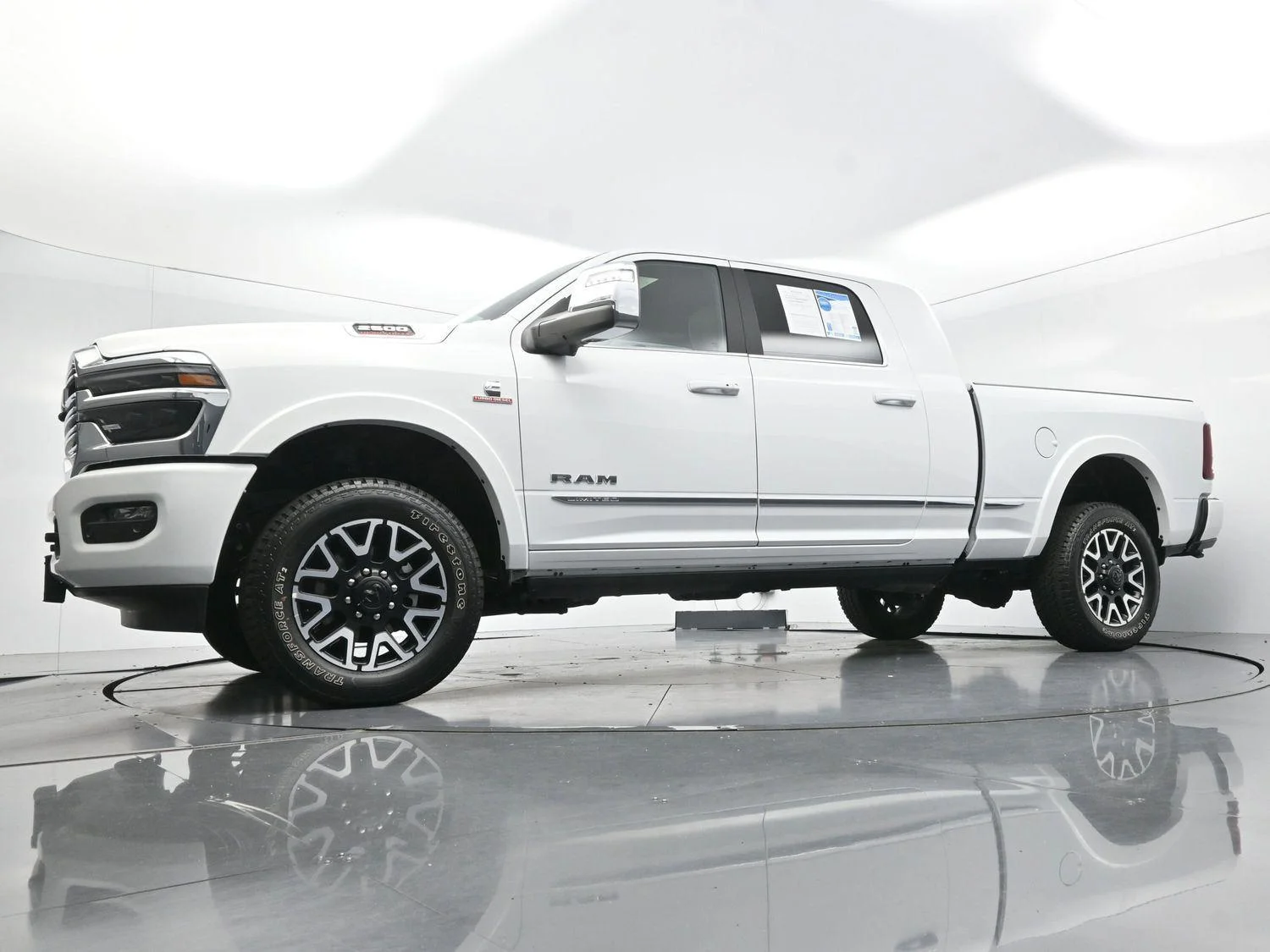 Used 2025 White Ram Limited image 51