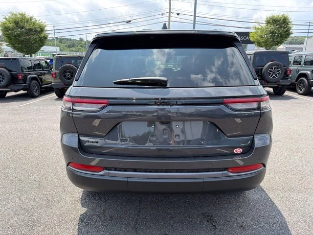 New 2026 Gray Jeep Altitude image 6