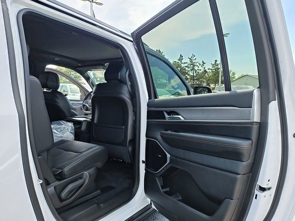 New 2026 Bright White Clearcoat Jeep 85th Anniversary image 38