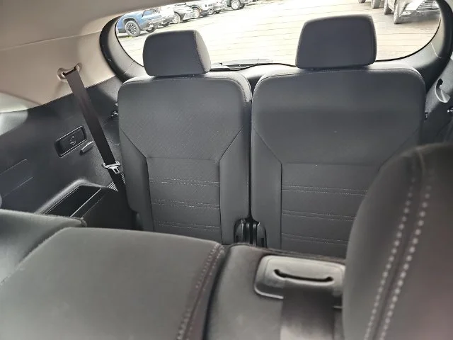 Used 2019 Silver Kia LX image 38