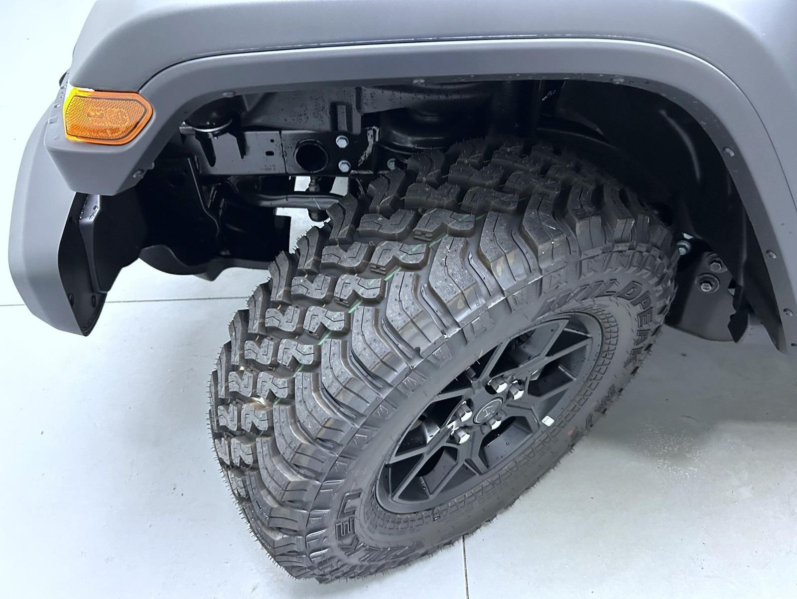 New 2026 Granite Crystal Metallic Clear-Coat Exterior Paint Jeep Willys image 23