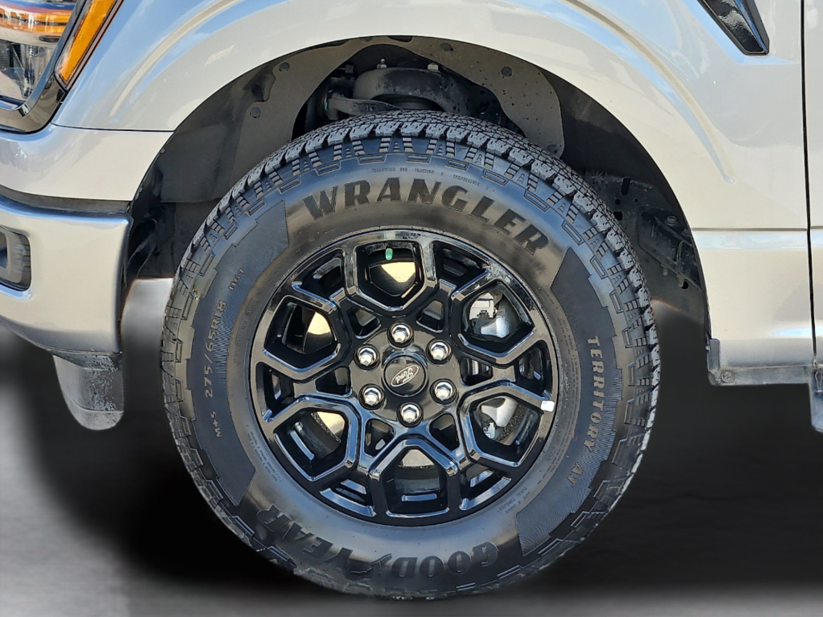 Used 2024 Silver Metallic Ford XLT image 29