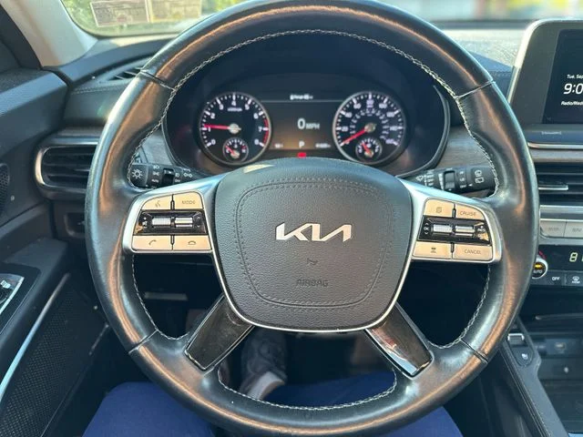 Certified Used 2022 White Kia SX image 16