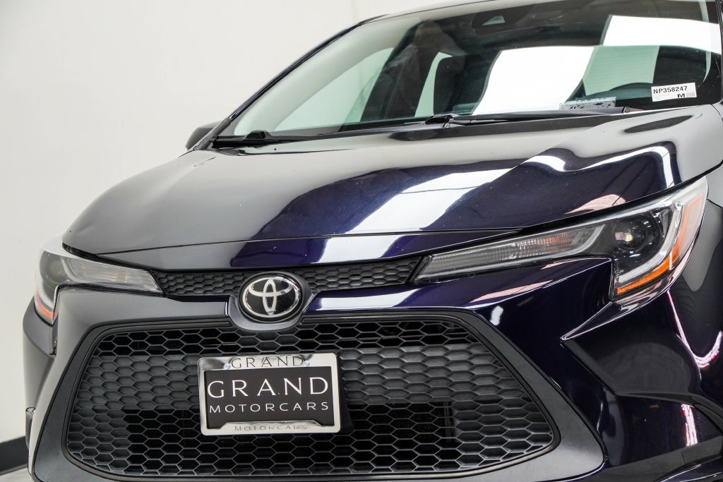 Used 2022 Black Toyota LE image 2