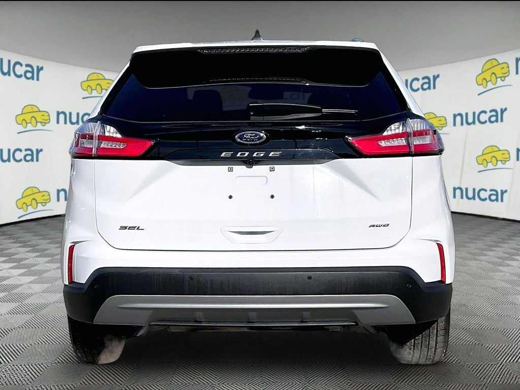 Used 2022 Oxford White Ford SEL image 5