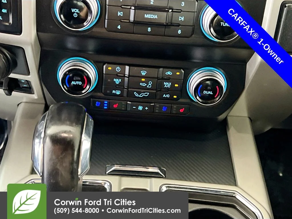 Used 2020 Agate Black Metallic Ford Lariat image 9
