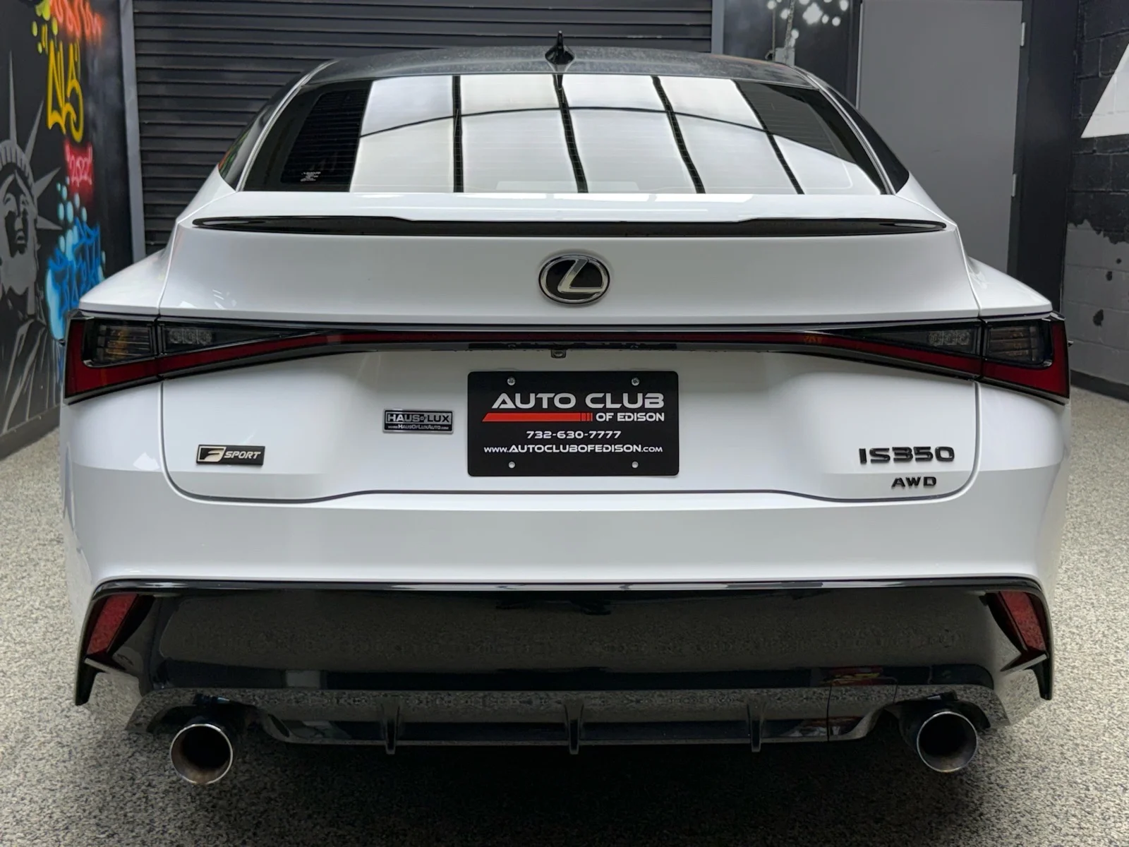 Used 2021 Ultra White (083) Lexus F SPORT image 5