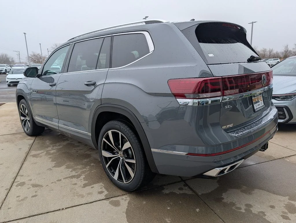 2026 Volkswagen Atlas SEL Premium R-Line - Photo 7