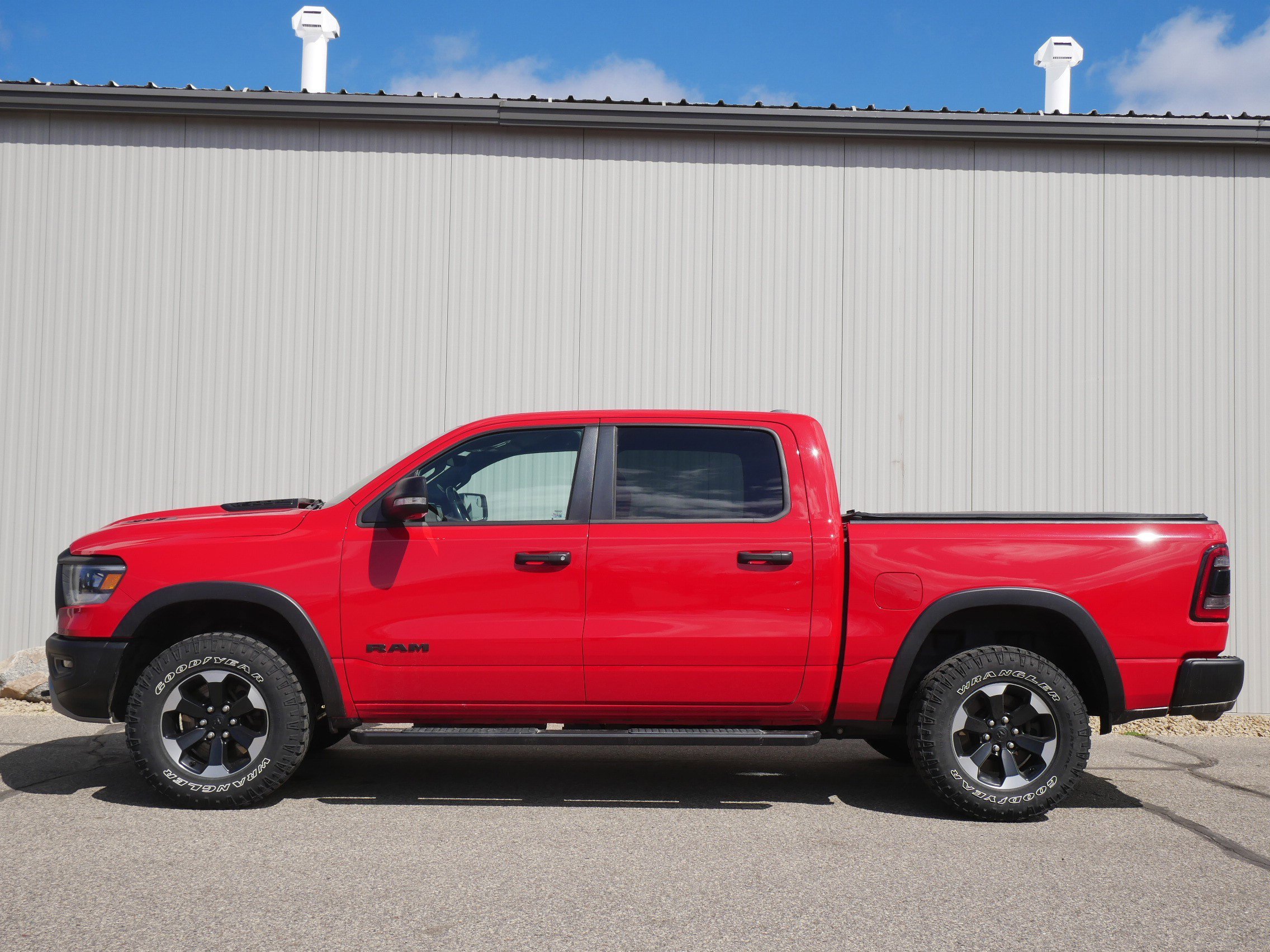 Used 2022 RAM Ram 1500 Pickup Rebel with VIN 1C6SRFLT3NN305629 for sale in Hastings, Minnesota
