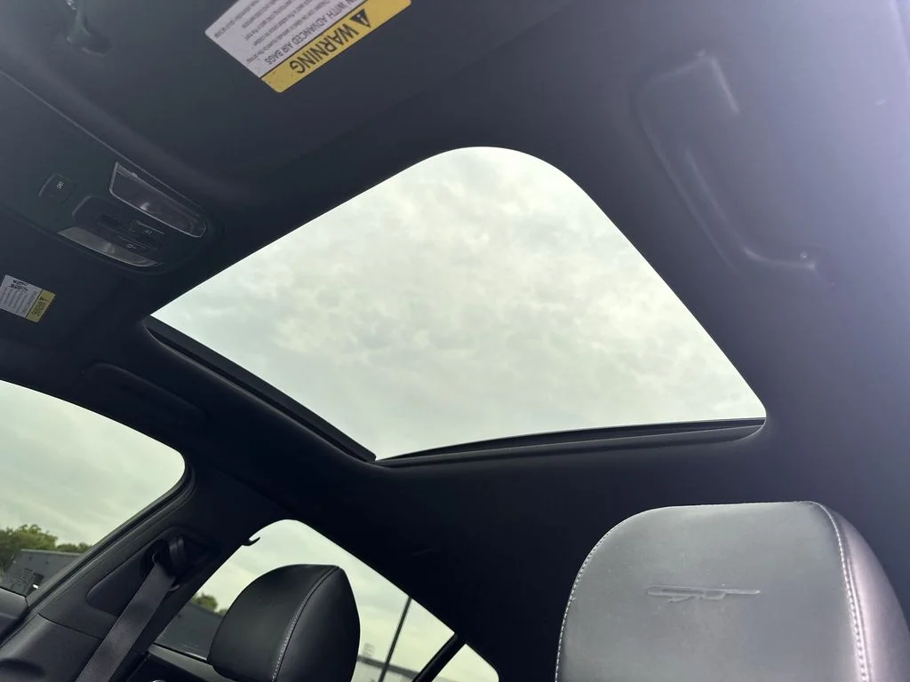 Used 2022 Black Kia GT2 image 28