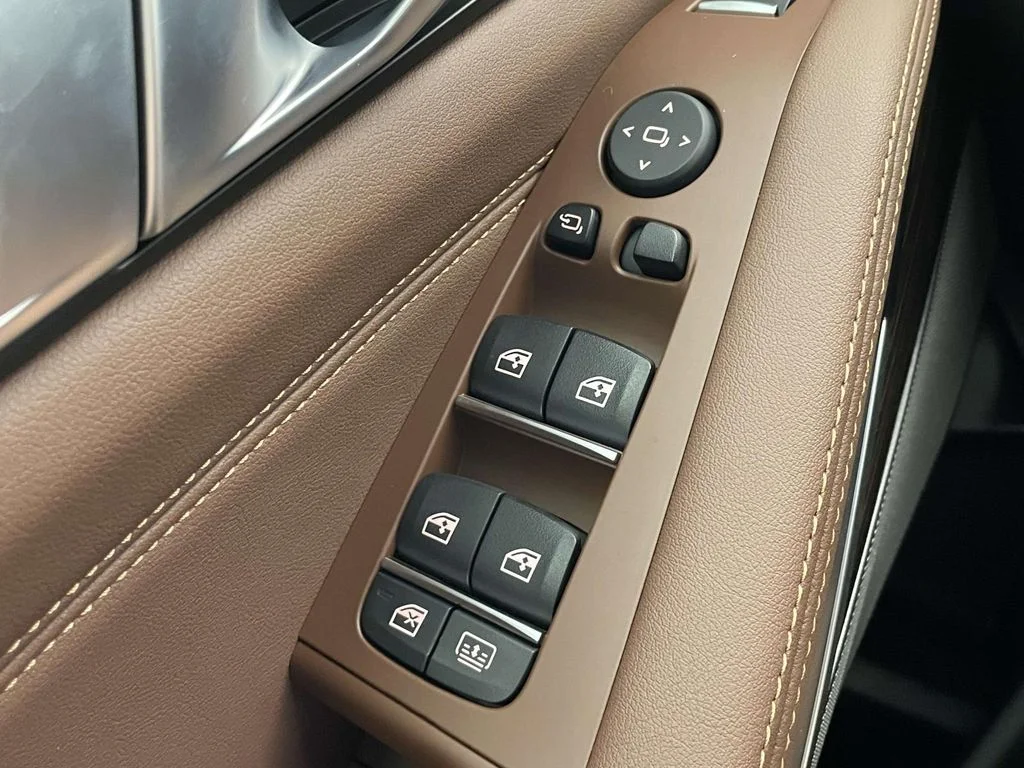 New 2027 Gray BMW xDrive40i image 29