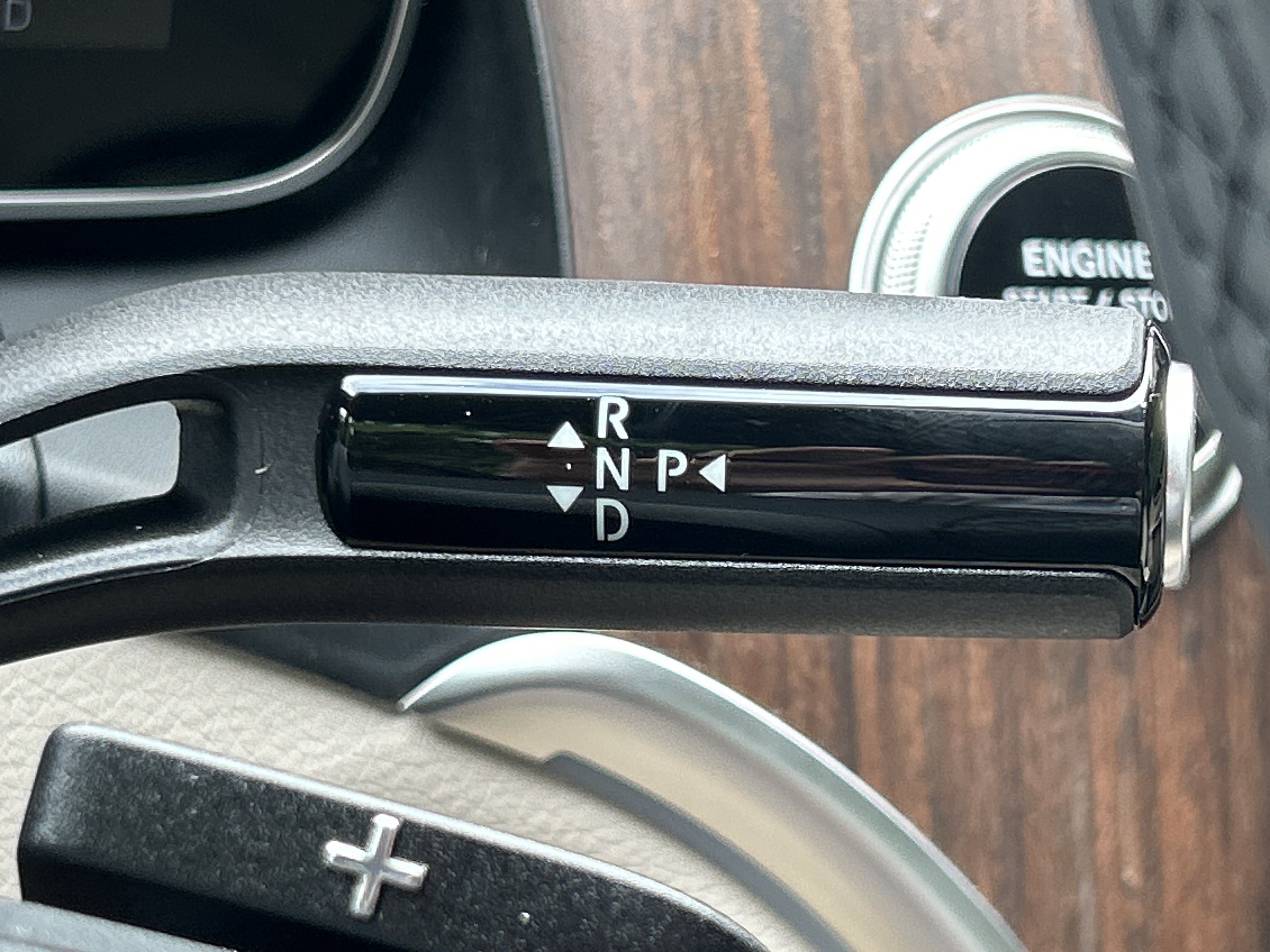 New 2026 MANUFAKTUR Patagonia Red Metallic Mercedes-Benz GLC 300 4MATIC® SUV image 28