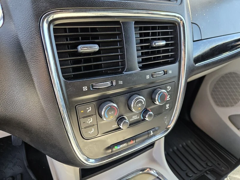 Used 2020 Billet Clearcoat Dodge SXT image 20