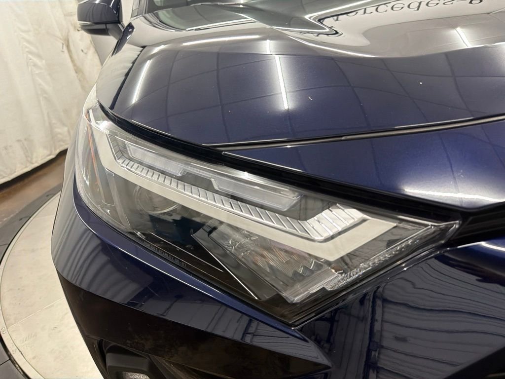 Used 2024 Blue Toyota XLE Premium image 10