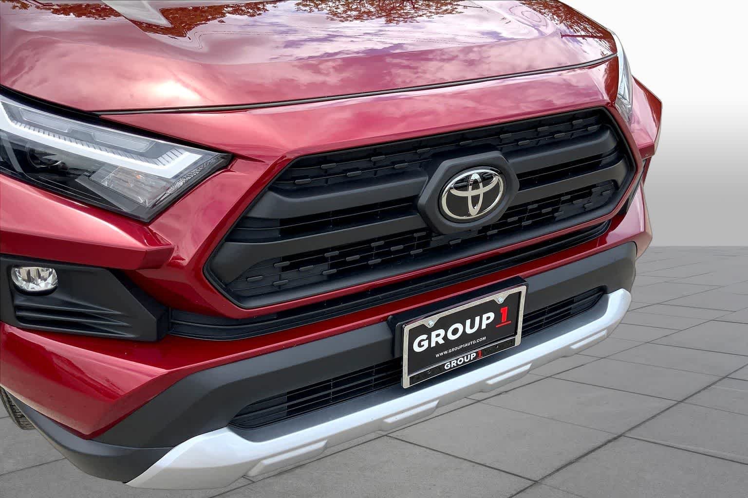 Used 2024 Ruby Flare Pearl Toyota Adventure image 29