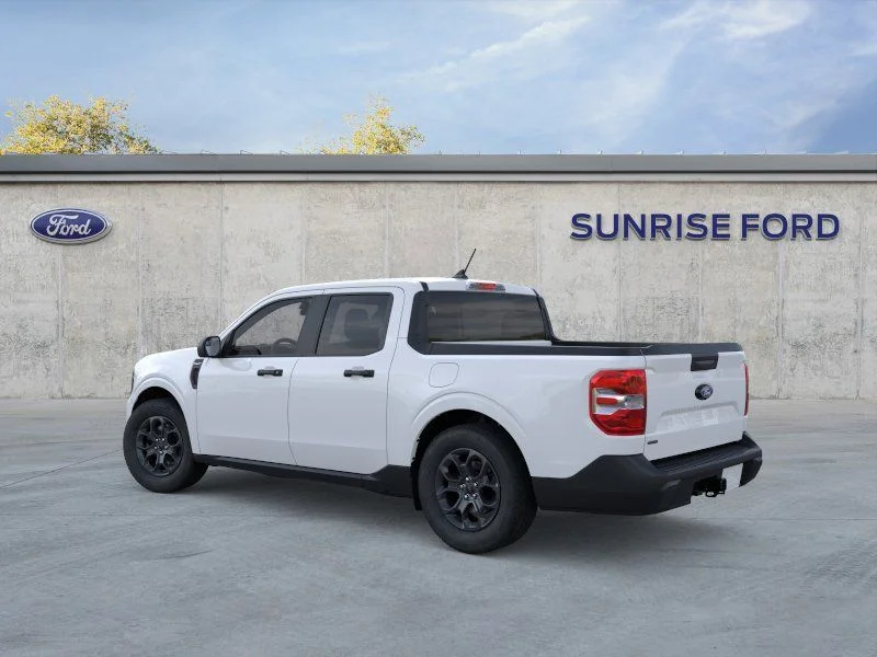 New 2026 Oxford White Ford XLT image 4