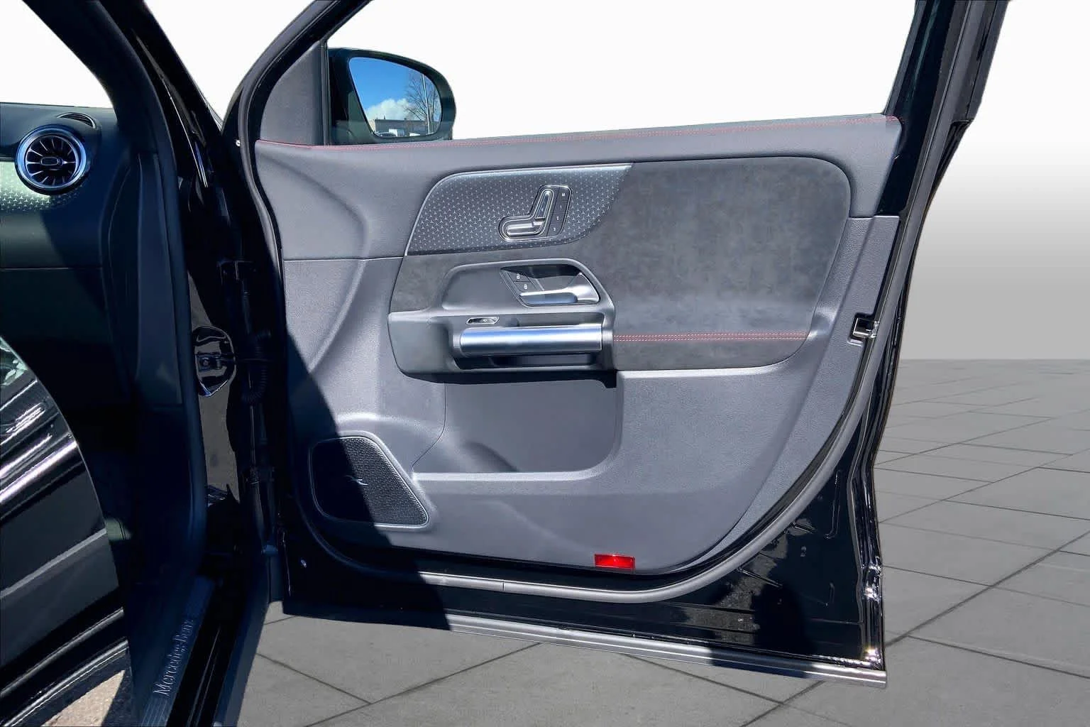 Certified Used 2024 Night Black Mercedes-Benz GLA 250 image 22