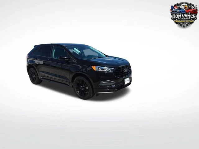 Used 2024 Black Ford SE image 7