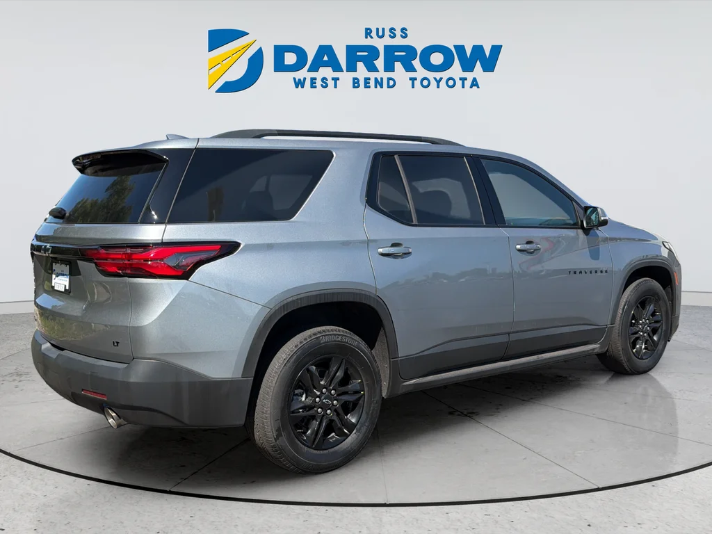 Used 2023 Gray Chevrolet LT image 4
