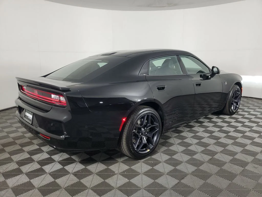 New 2026 Diamond Black Crystal Pearlcoat Dodge Scat Pack image 4