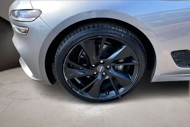 Used 2023 Silver Genesis 2.0T image 32