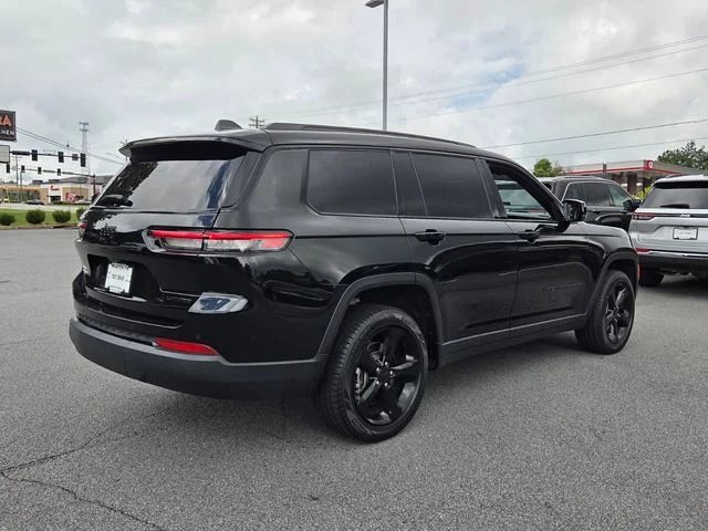 Used 2024 Black Jeep Limited image 9
