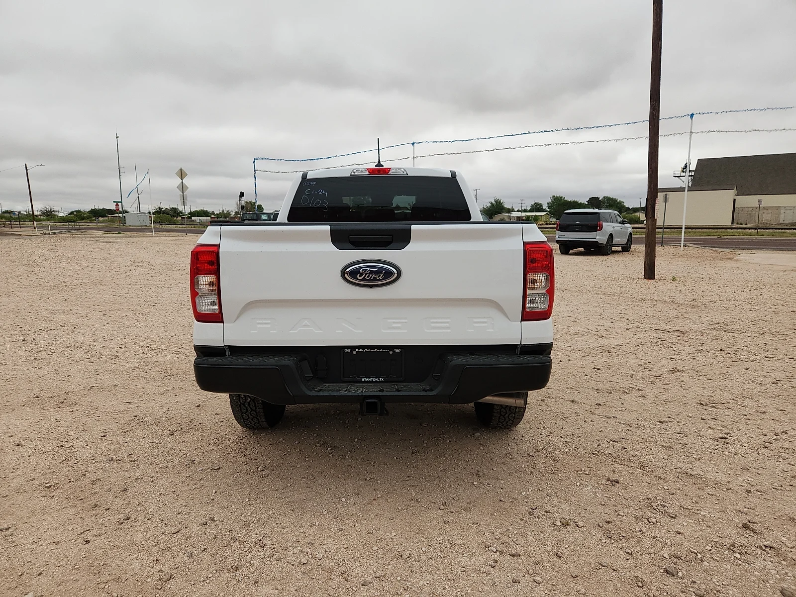 New 2026 Oxford White Ford XL image 6