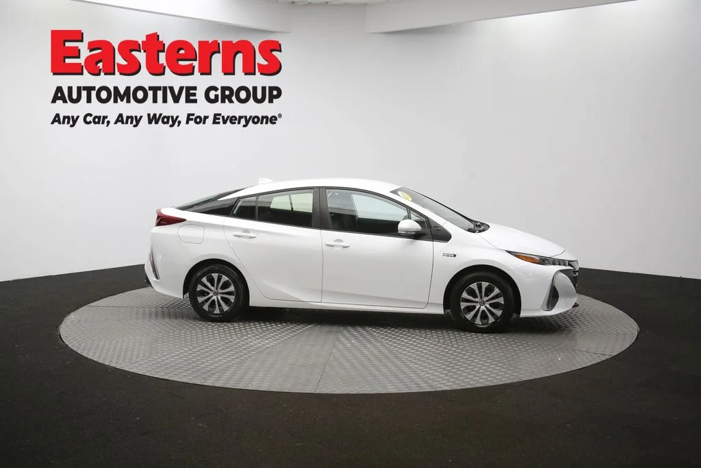 Used 2021 White Toyota LE image 41