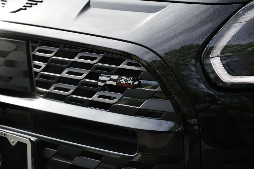 New 2026 Midnight Black MINI Iconic image 11