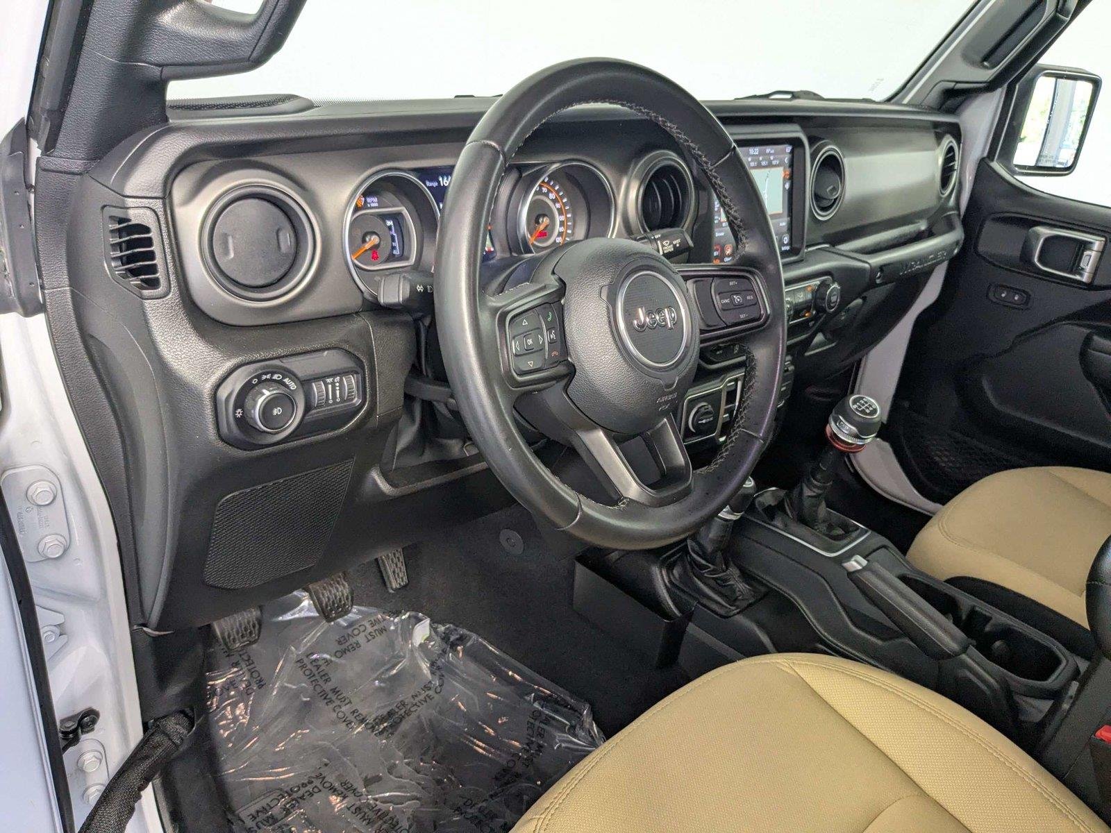 Used 2022 Bright White Clearcoat Jeep Unlimited Sport S image 11