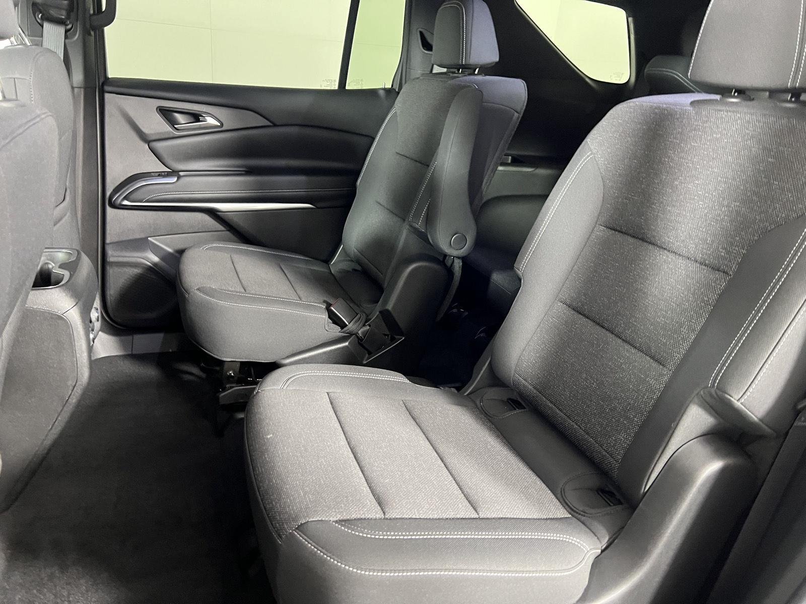 Used 2024 Summit White Chevrolet FWD LT image 6