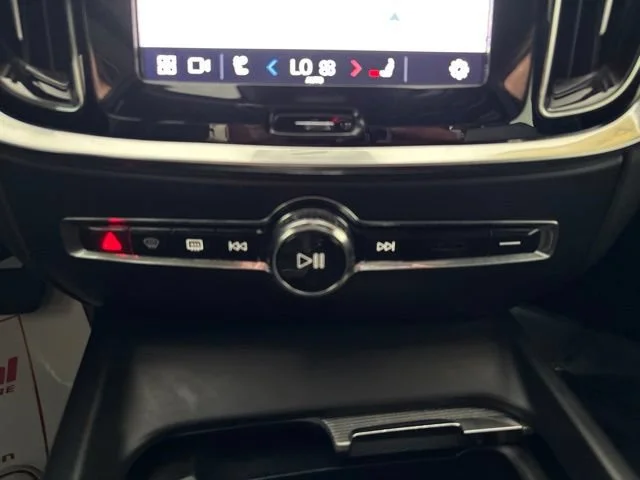 Used 2024 White Volvo Plus Black Edition image 33
