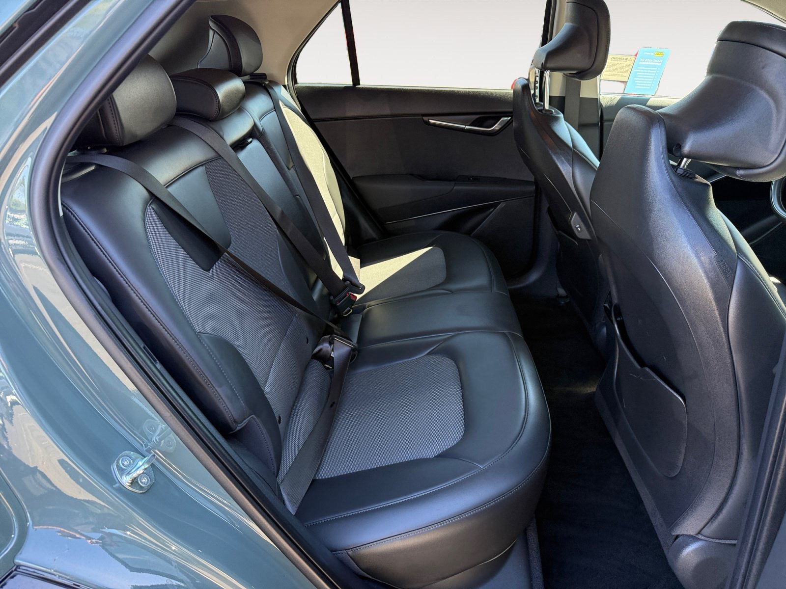 Used 2024 Green Kia Wind image 18