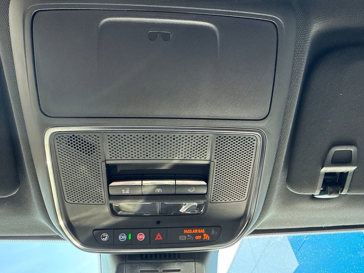 New 2026 Polar White Tricoat Chevrolet RS with Panoramic Sunroof - Safety and Technology Package image 27