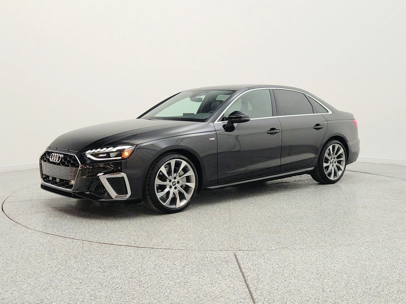 2020 Audi A4 45 quattro S tronic Premium Plus's photo