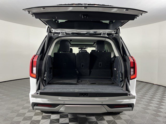 Certified Used 2025 Oxford White Ford Platinum image 43