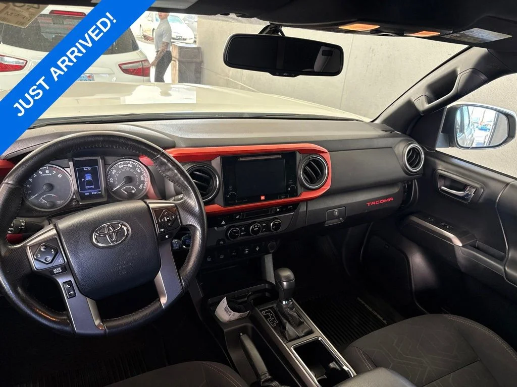 Used 2017 Super White Toyota TRD Off-Road image 6