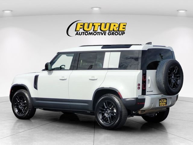 Used 2025 White Land Rover S image 7