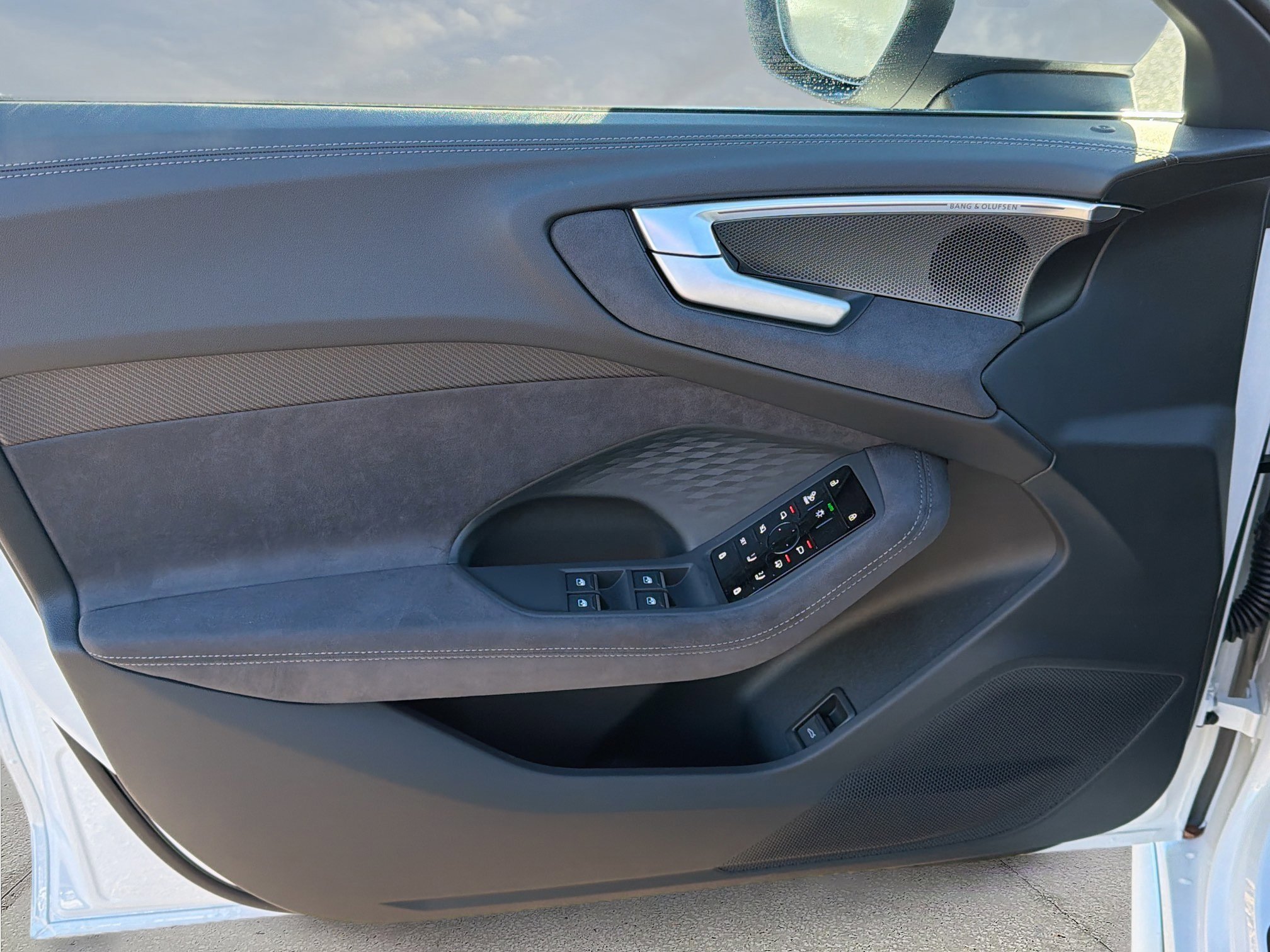 New 2025 46G Audi Premium Plus image 21