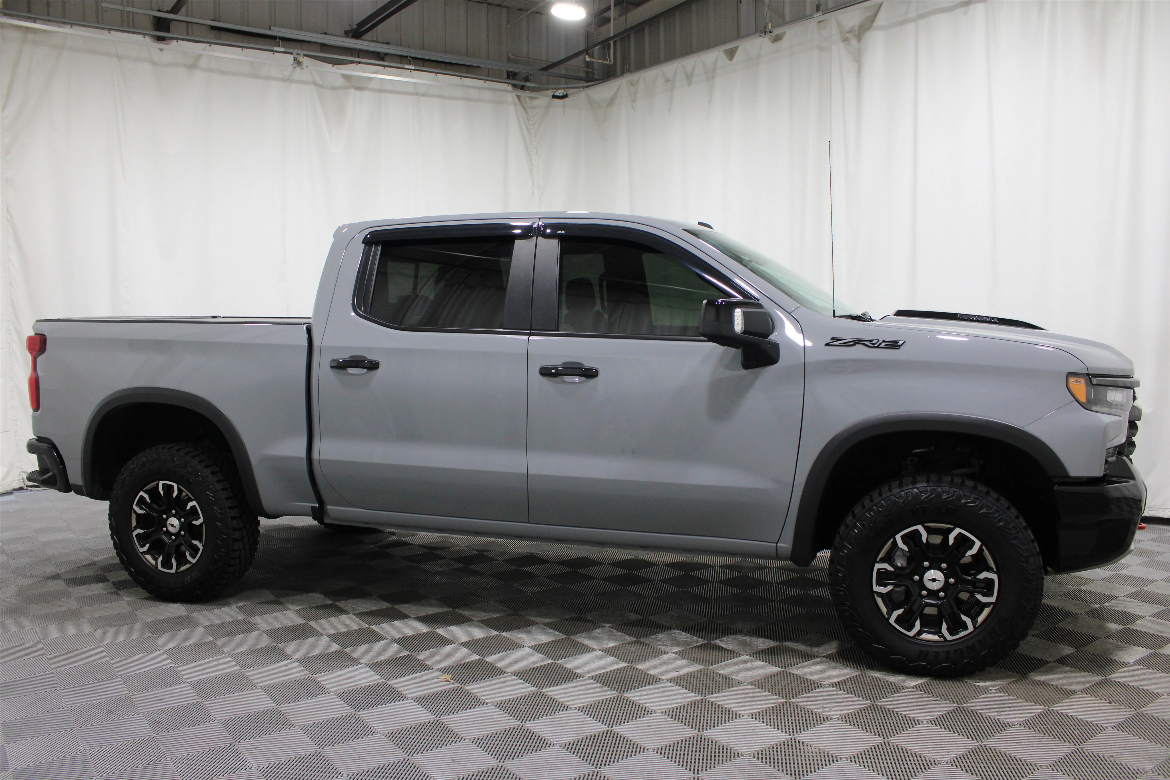 2024 Chevrolet Silverado 1500 ZR2 - Photo 28