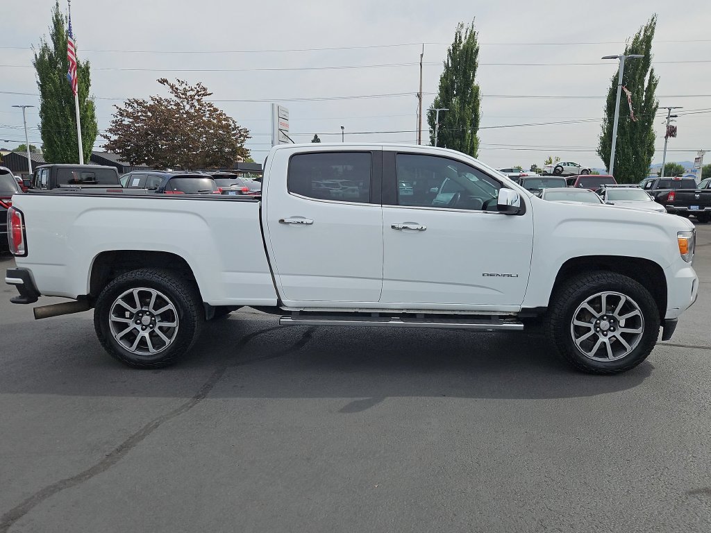 Used 2018 Summit White GMC Denali image 7